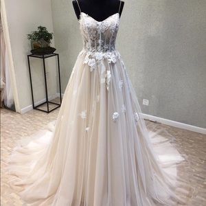 Spaghetti Strap Lace A-Line Wedding Gown